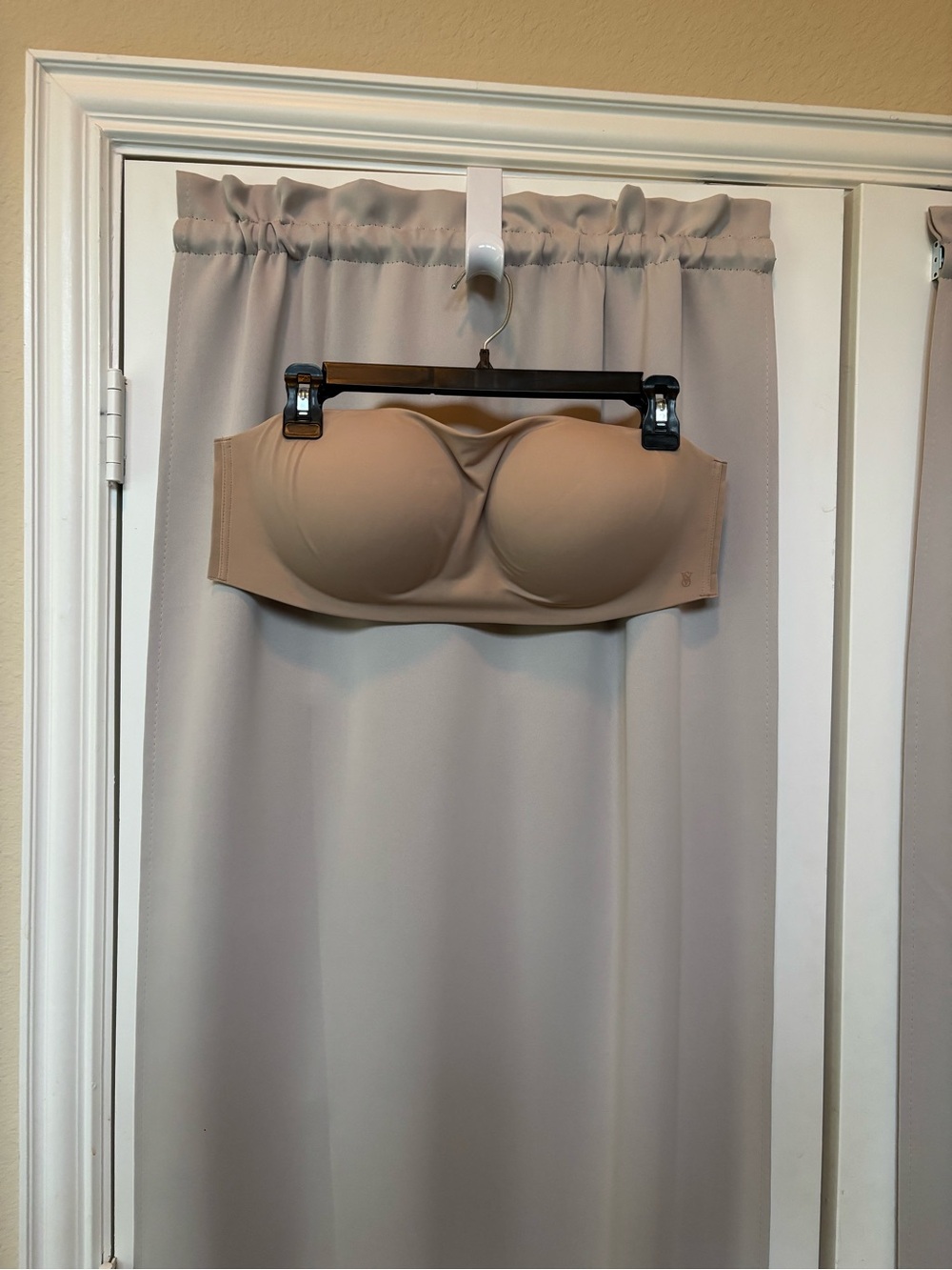 Victoria's Secret Strapless Molded Bandeau Bra - Nude Beige
